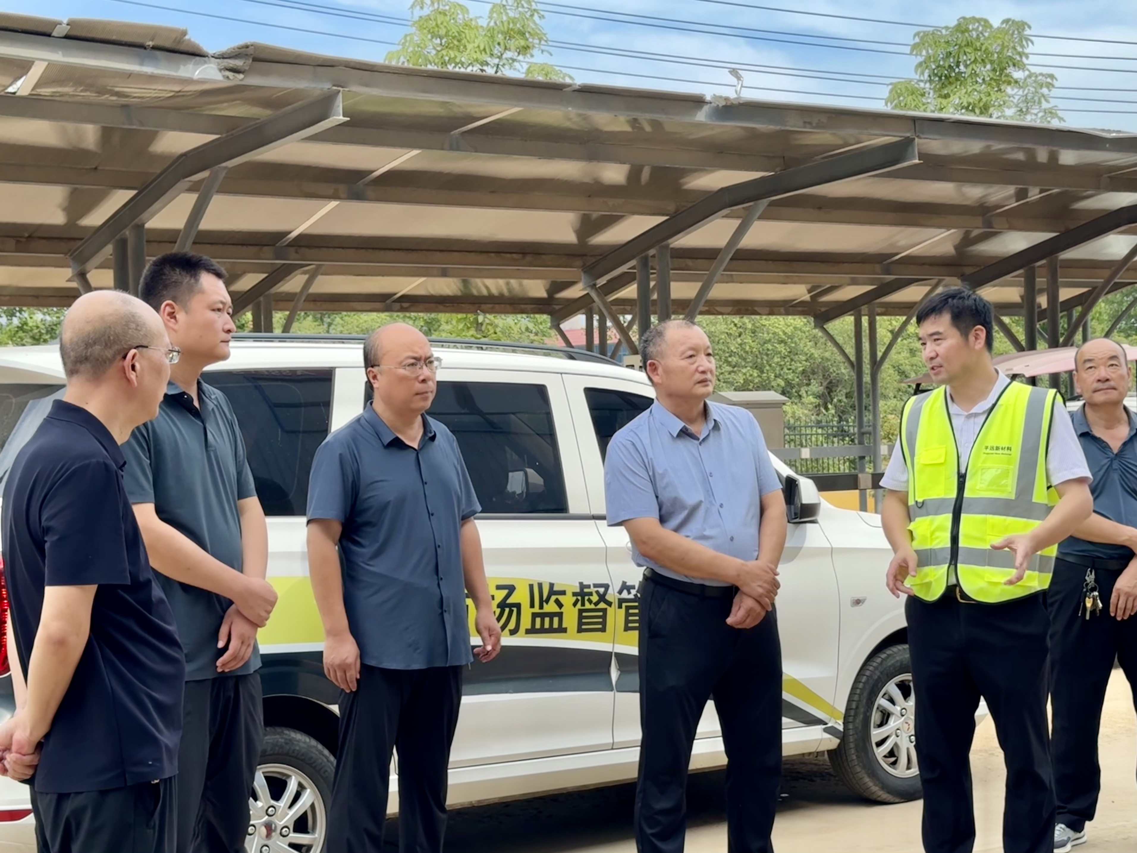 鄢陵縣市場(chǎng)監(jiān)督管理局來公司幫扶指導(dǎo)